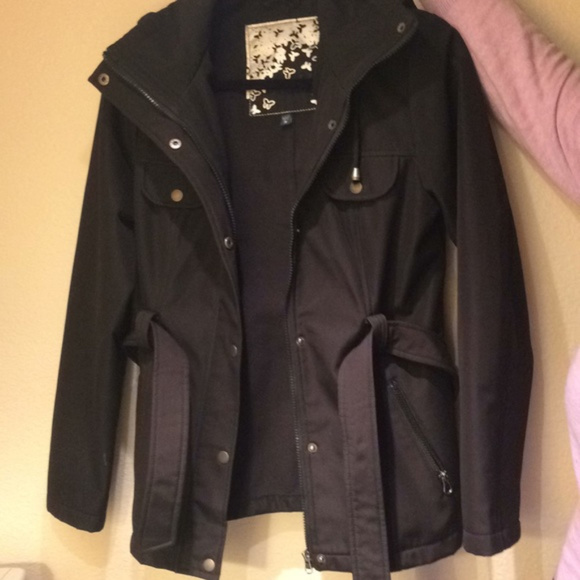 SALE! Rain Coat Black Belted - Picture 2 of 4